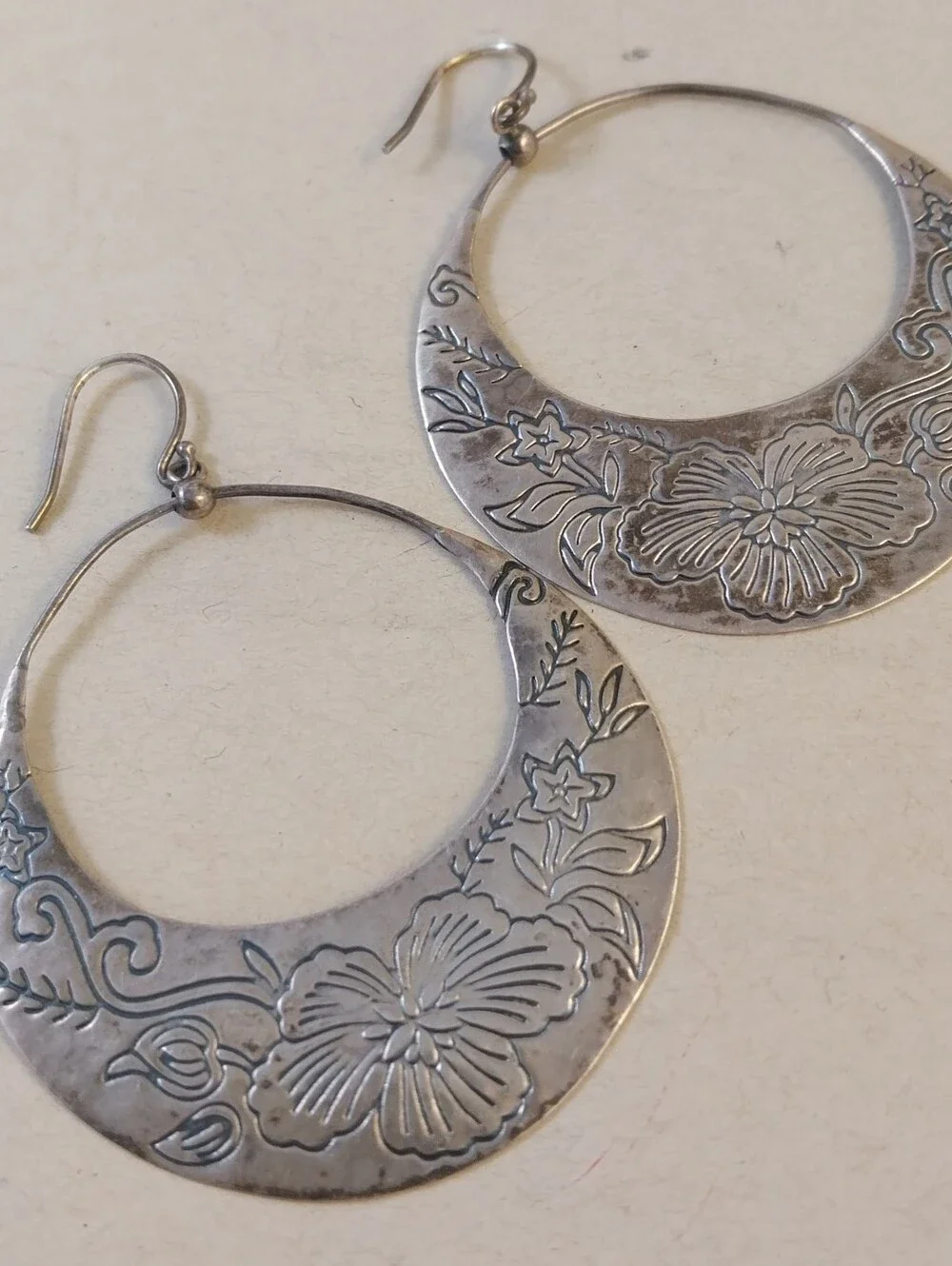 Sterling Silver Floral Crescent Hoop Earrings - Women Jewelry - Picture 3 of 8